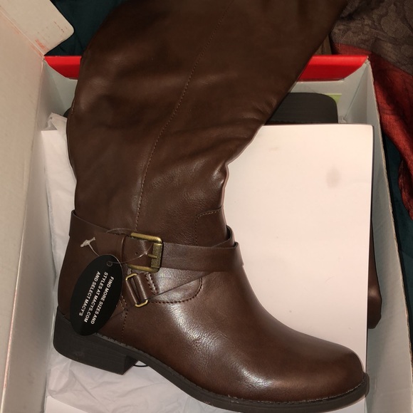 Wide Calf Dark Brown leather Knee Boot - Picture 1 of 4